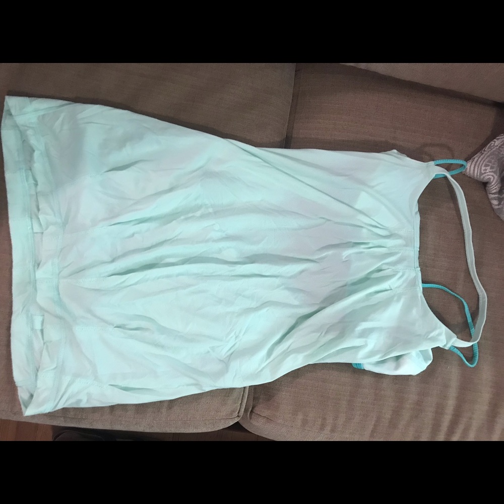 Sea foam grean lulu top